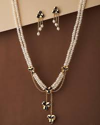 Pearl necklace